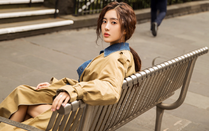 （活力中国调研行）探访中国最大碳纤维生产基地 感受“黑色黄金”的科技重量